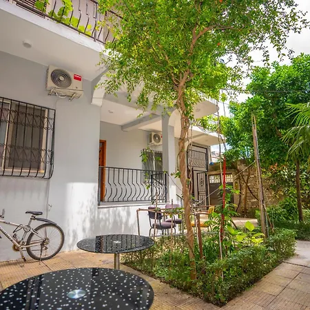 Siesta - Center Auberge de jeunesse Shkodër