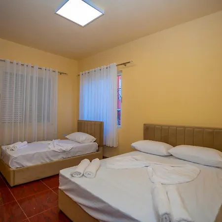 Siesta - Center Auberge de jeunesse Shkodër